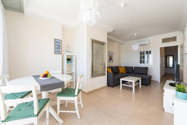 Front line with nice terrace By CanariasGetaway