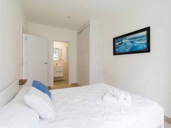 Modern Apartment in Las Canteras with parking