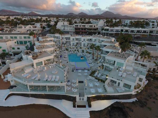 Lani's Suites de Luxe - Adults Only