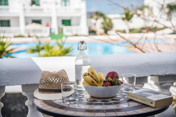 Casa Anemona with terrace shared pool sea views and free wifi