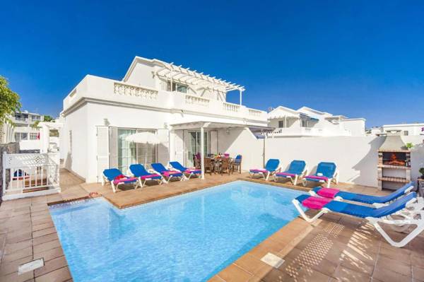 Villa Calma by Villa Plus