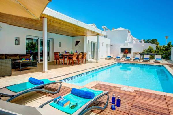 Villa Ana Maria by Villa Plus