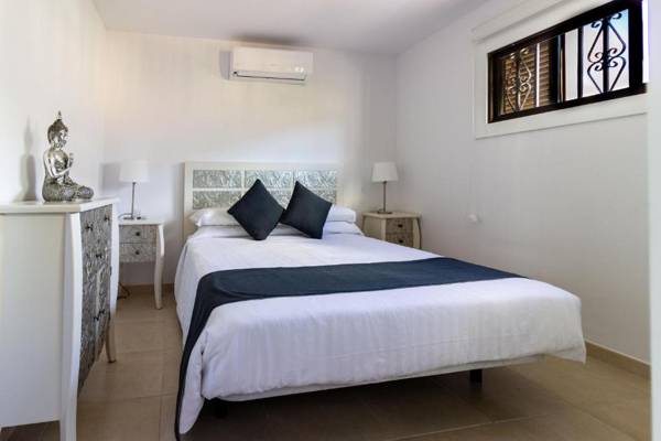 Paloma Beach Apartments