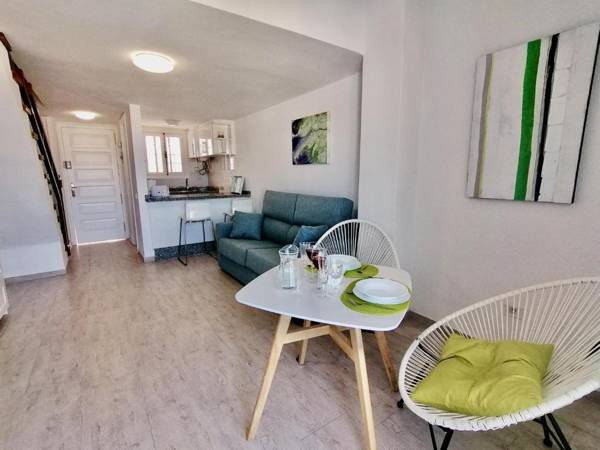 Golden View Holiday Home