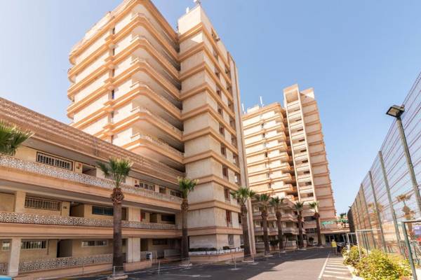 Modern and recently renovated apartment in Arona