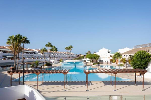 Parque Don José with heated pool and wifi