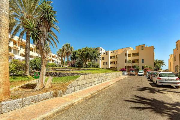 Gorgeous apartment with sea view in Callao Salvaje