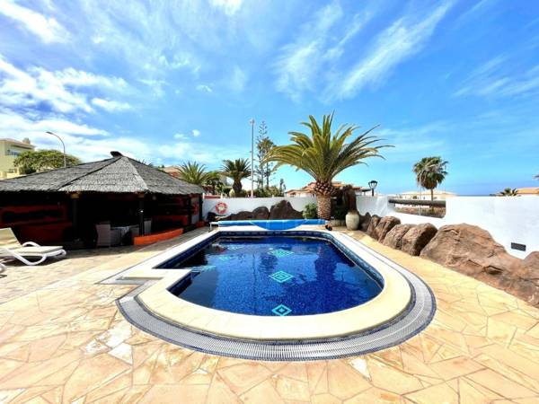 Villa con Wifi piscina privada AC y BBQ en Tenerife Sur