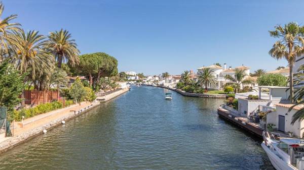 Apart-rent Villa Pani 108 B