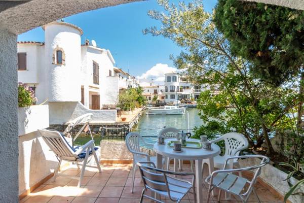 Empurialola- Casa pescador en Empuriabrava- 151