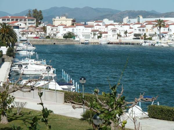 Apartamento vistas a la marina ref 232