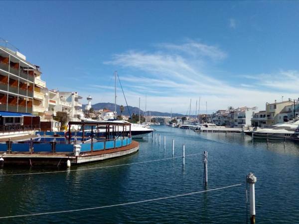Unsejouraempuriabrava-TERRASSE-VUE MER -CLIME- WIFI PARKING