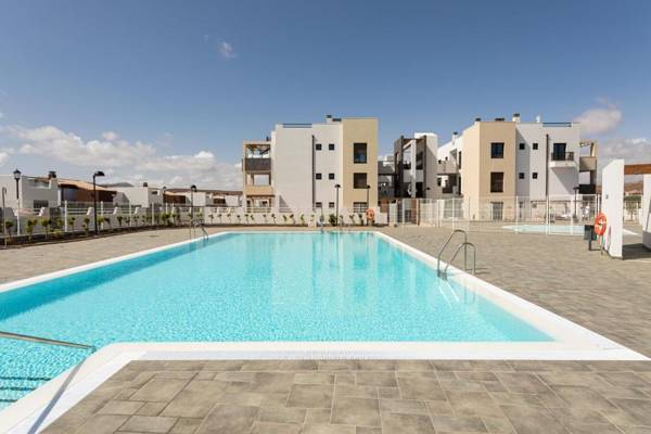 Apartamento en residencia de lujo con terraza y piscina