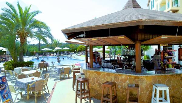 Aparthotel Ona Cala Pi Club