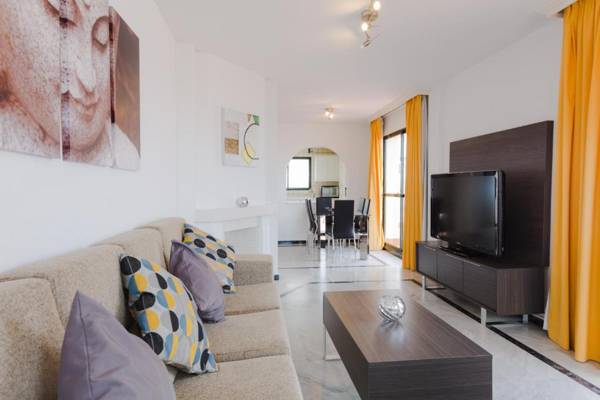 Apartamentos Torrenueva Park