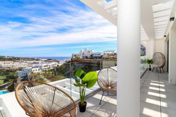 Luxury Penthouse with Private Pool in Casa Banderas La Cala by Rafleys