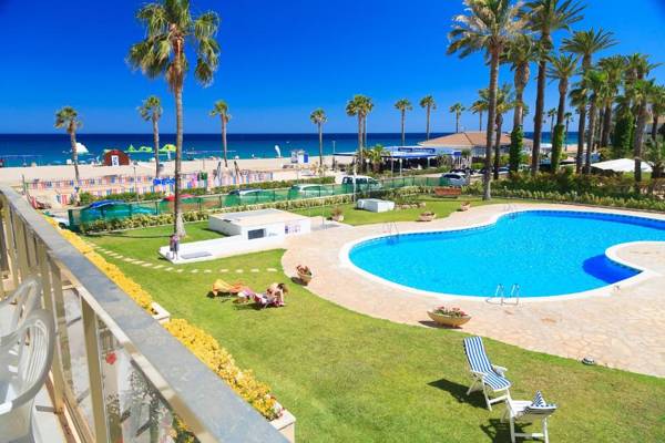 UHC Los Flamencos Family Apartments