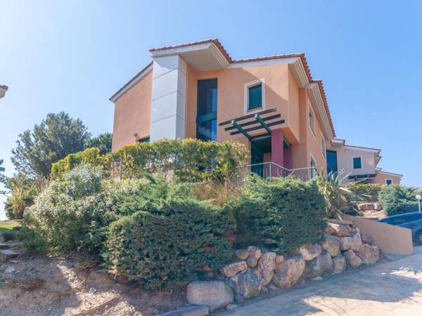 Amazing holiday house for 9 in Miami Playa at the golf course with swimming pool