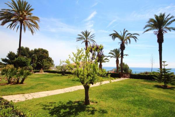 Sunrise Estudio Picasso con vistas jardín y mar