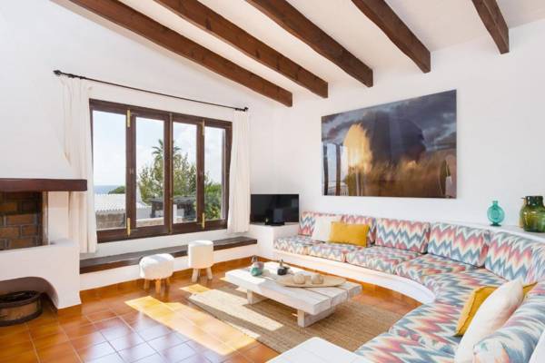 Bini Luna - Binibeca Vell