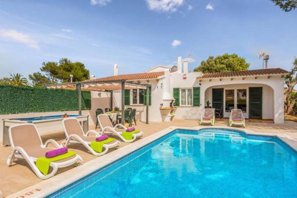 Villa Isi by Villa Plus