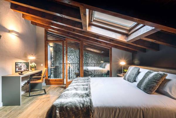 Intrepid Hotel Rural - Adults Only