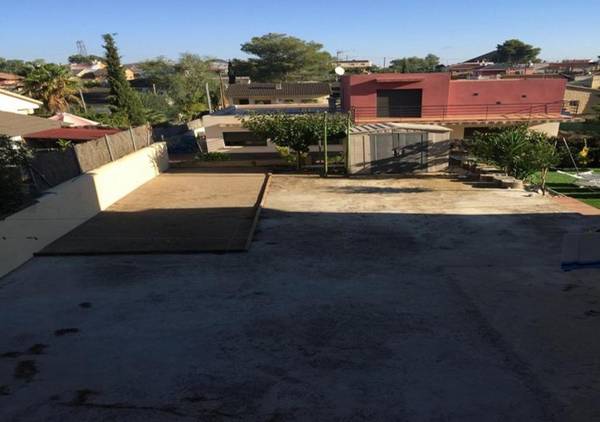 CALIFORNIA HOUSE IN CANYELLES by hlclub HUTB-15940