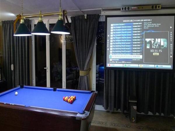 Finca Toredo Large Heated PoolHot TubBar/Games RoomGymCave Free WiFi