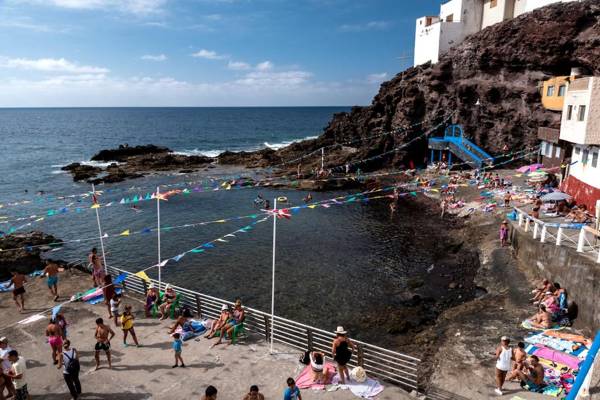 Fronton Whale Apartamentos