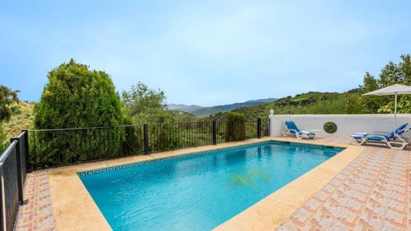 Cortijo los Valles Alozaina by Ruralidays