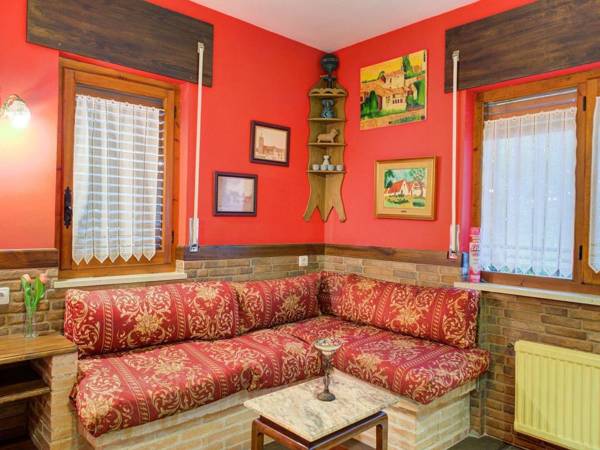 Delightful Apartment in Galapagar with Jacuzzi and sauna