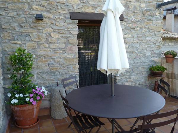 Idyllic country house in the foothills of the Pyrenees