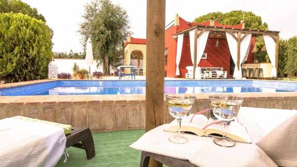 Villa Felisa en el flamenco pueblo de La Puebla de Cazalla