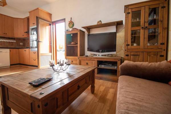 Mountain Chalet Sea Views & Pool