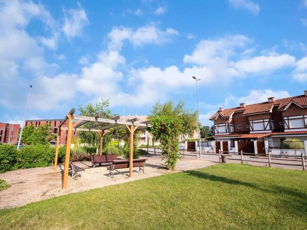 Swanky Apartment in Cirueña with 2 Swimming Pools Garden