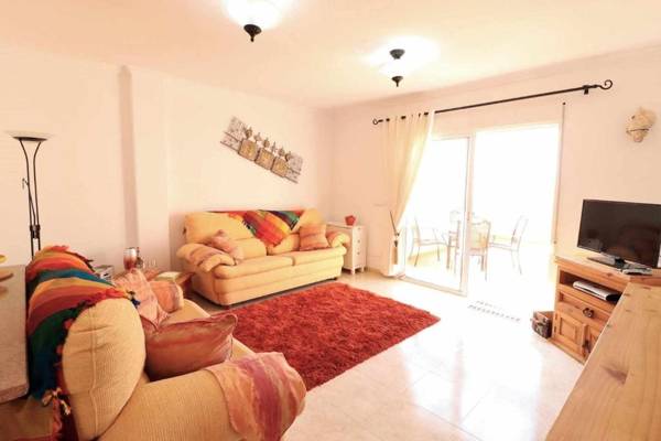 El Cid apartamento soleado vista panorámica al mar y piscina comunitaria