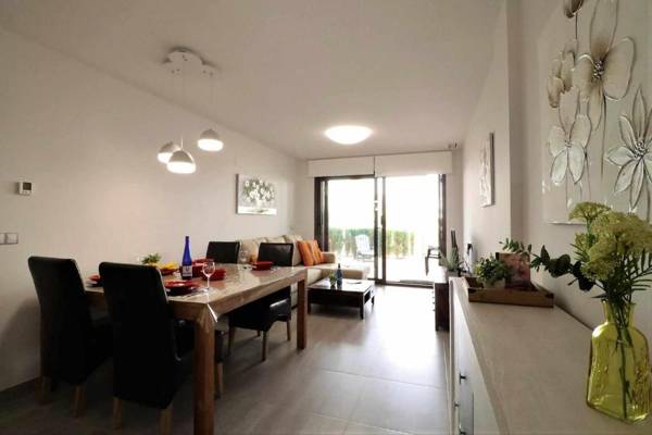 Pino apartamento de lujo frente al mar con piscina compartida