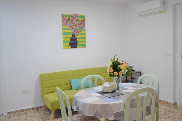 Fantastic 1 bedroom Apartment with Gallery (CB6EV)