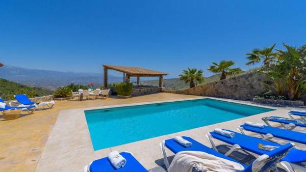 Casa Cabana de Piedra El Borge by Ruralidays