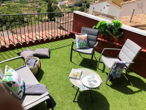 3 bedrooms house with furnished terrace and wifi at Viguera