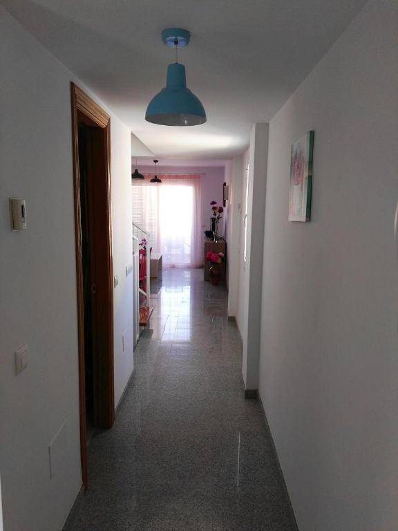 Velez Nazari Cambriles