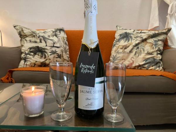 Surf Pod - Central Costa Teguise - 100m from beach