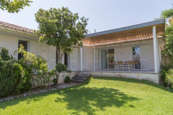 Can Francesc Wifi BBQ garden 200m from the beach for 8