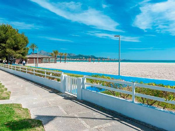 Apartment Oiza Sand Castle 24 at Alcudia Beach WIFI and aircon