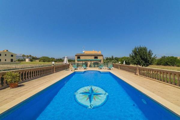 Villa Can Gosp / Sa Caseta d'en Mateu