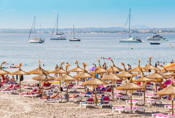 Apartamentos CARABELA BEACH