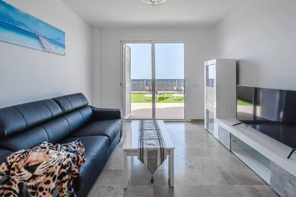 Ocean View Apartment in Arenas Negras PA05