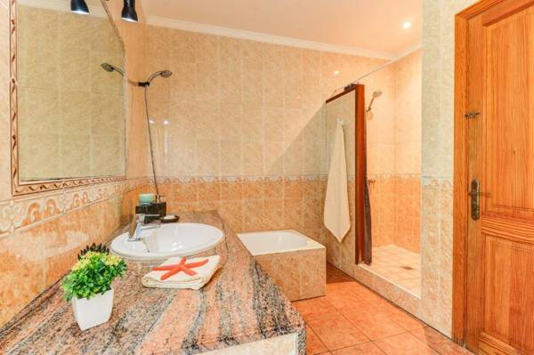 Villa Badia D'Or by Villa Plus