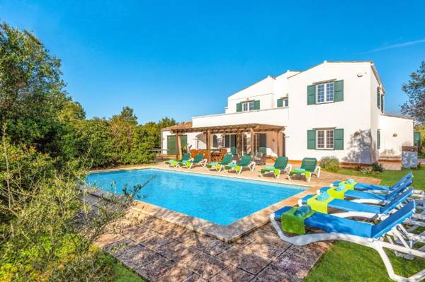 Villa Biniparrell by Villa Plus