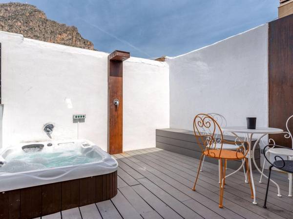 Lavish Holiday Home in Tavernes de la Valldigna with Sauna